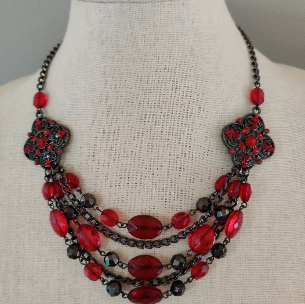 Gunmetal and garnet (colored) Faux crystal (Plastic) necklace